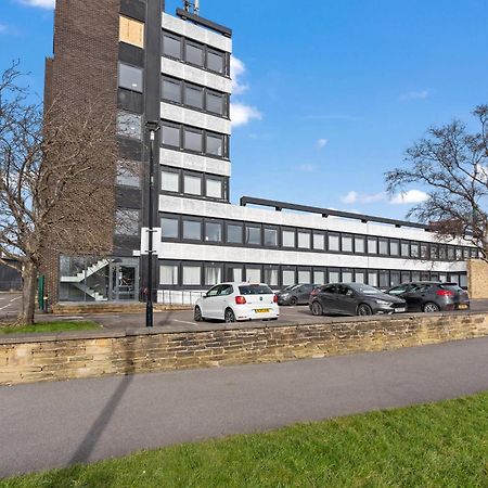 Appartamento Modern 2-Bed Flat In Leeds Yeadon Esterno foto